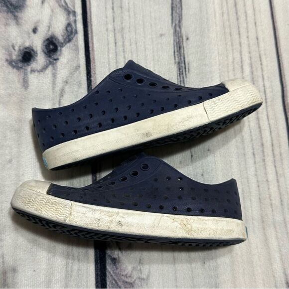 Native Jefferson Navy Blue Kids Slip On Water Shoes Size C8 - Picture 6 of 8